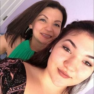 Meet your Posher, Alla